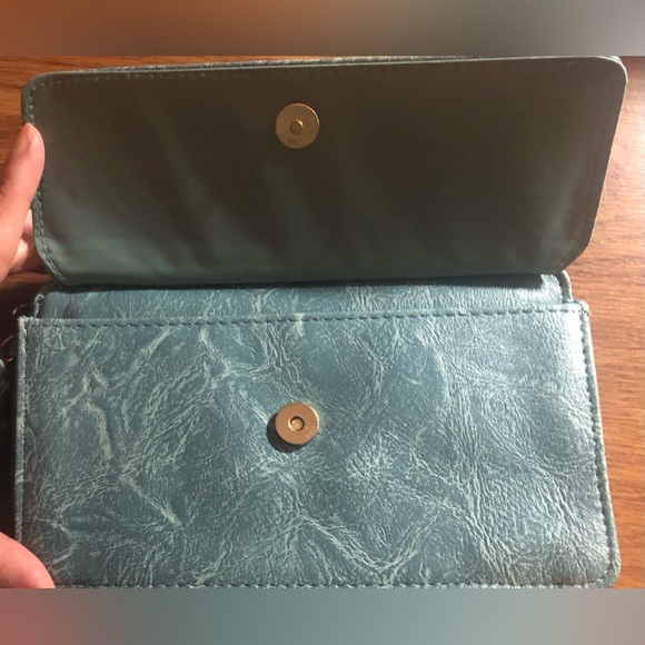 Bueno Turquoise Purse Clutch Pocketbook NWOT - Picture 6 of 9